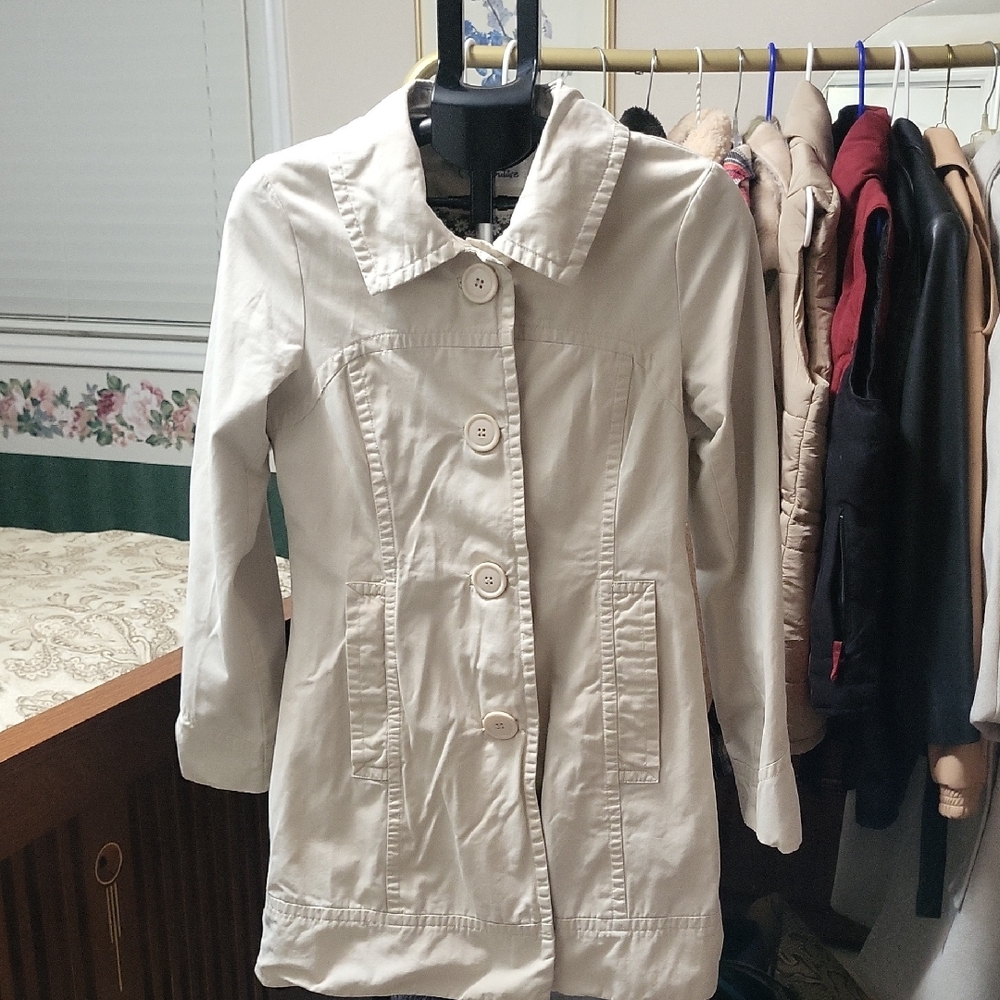 Yag Couture Cream Trench Coat